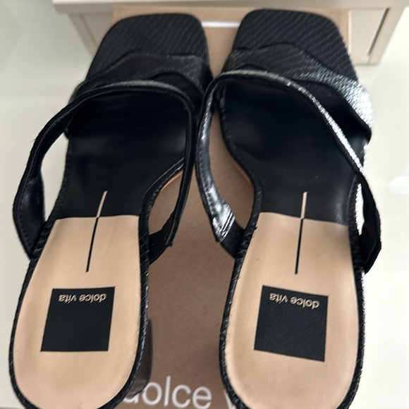 🥳HP🥳🔥Dolce Vita Onyx Embossed Leather Heels🔥 - Picture 7 of 7
